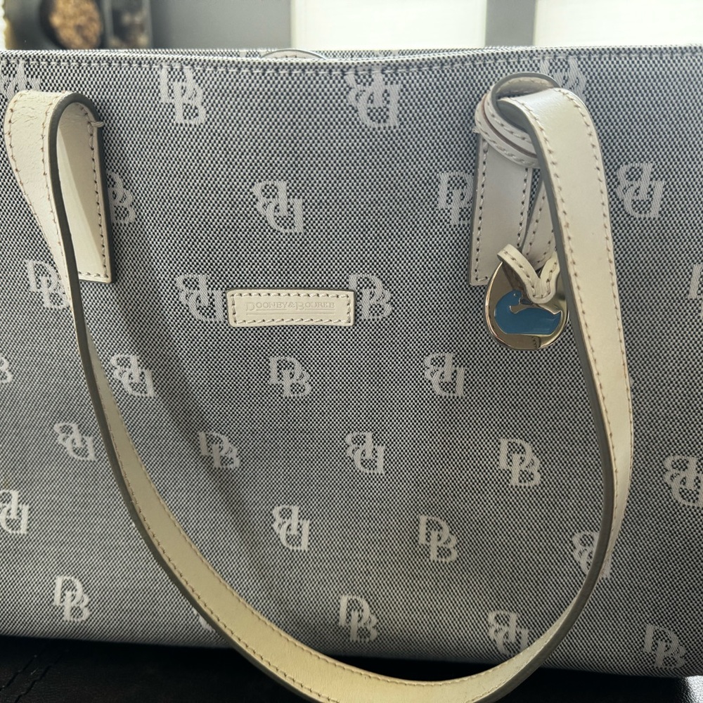 Dooney and Bourke Bag